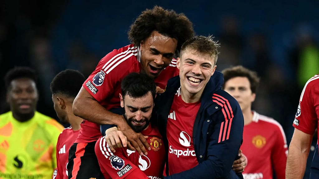 Manchester United hand striker transfer boost to Celtic 2 Manchester United hand striker transfer boost to Celtic