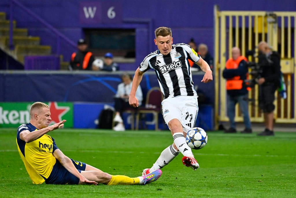 Newcastle boss Eddie Howe must start £38m hero as crucial stats show where he’s going wrong 2 Newcastle boss Eddie Howe must start £38m hero as crucial stats show where he’s going wrong