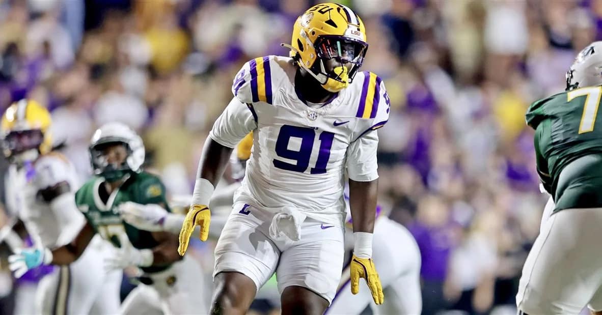 Auburn signs LSU defensive tackle transfer Walter Mathis Jr.